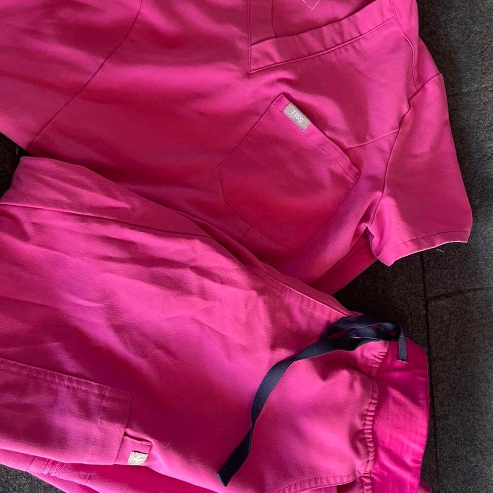 Figs pink scrub set Size XXS